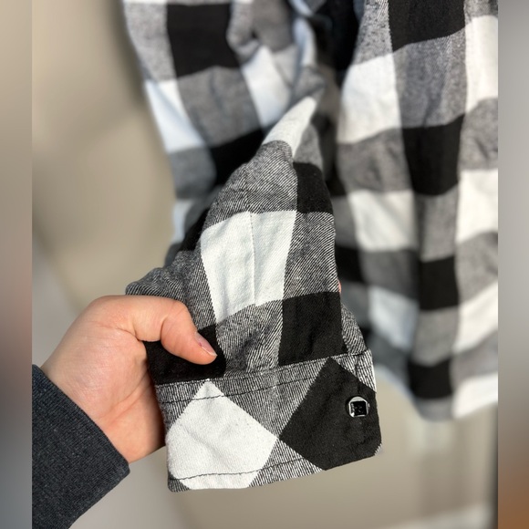 SHEIN Black and White Checkered Top - Picture 3 of 8